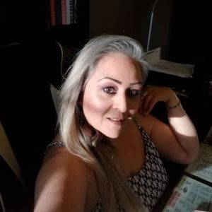 Meet your Posher, Claudia